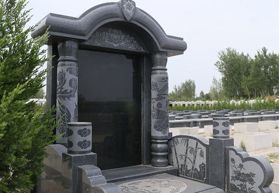 天福C區(qū):龍鳳官帽碑
