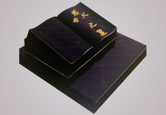 朱雀佳城2區(qū):藝術(shù)臥碑