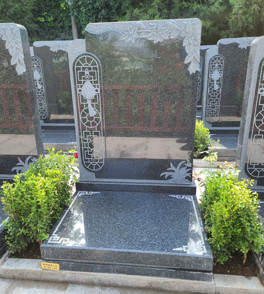 世尊園立碑6
