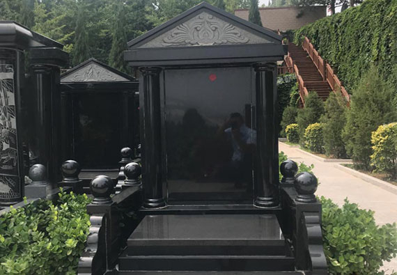 世尊園北三區(qū)E區(qū):德門吉慶碑