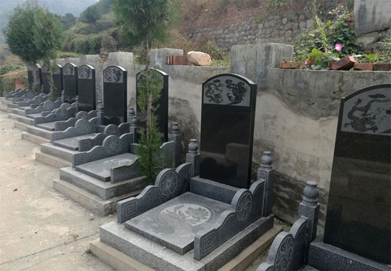 溪靜園:花崗巖龍鳳碑